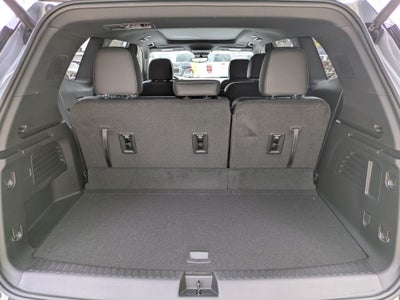 2026 GMC Acadia AWD AT4