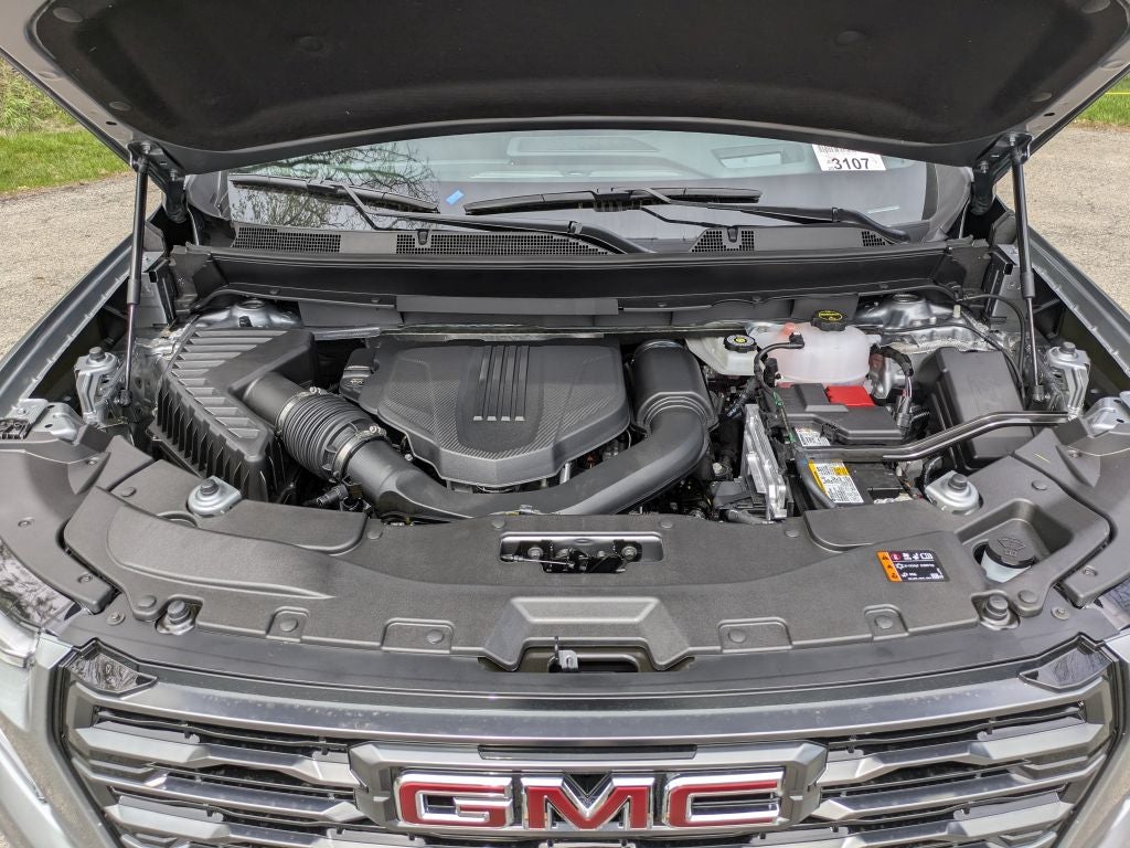 2026 GMC Acadia AWD AT4