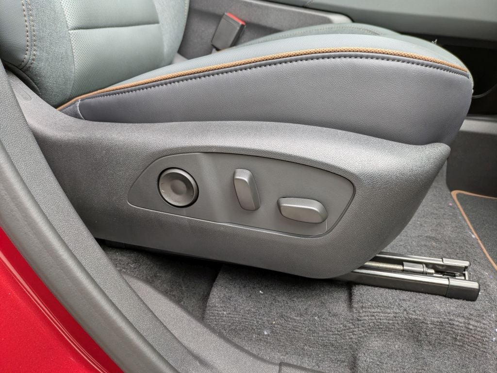 2026 GMC Acadia AWD AT4