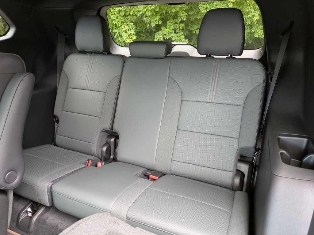 2026 GMC Acadia AWD AT4