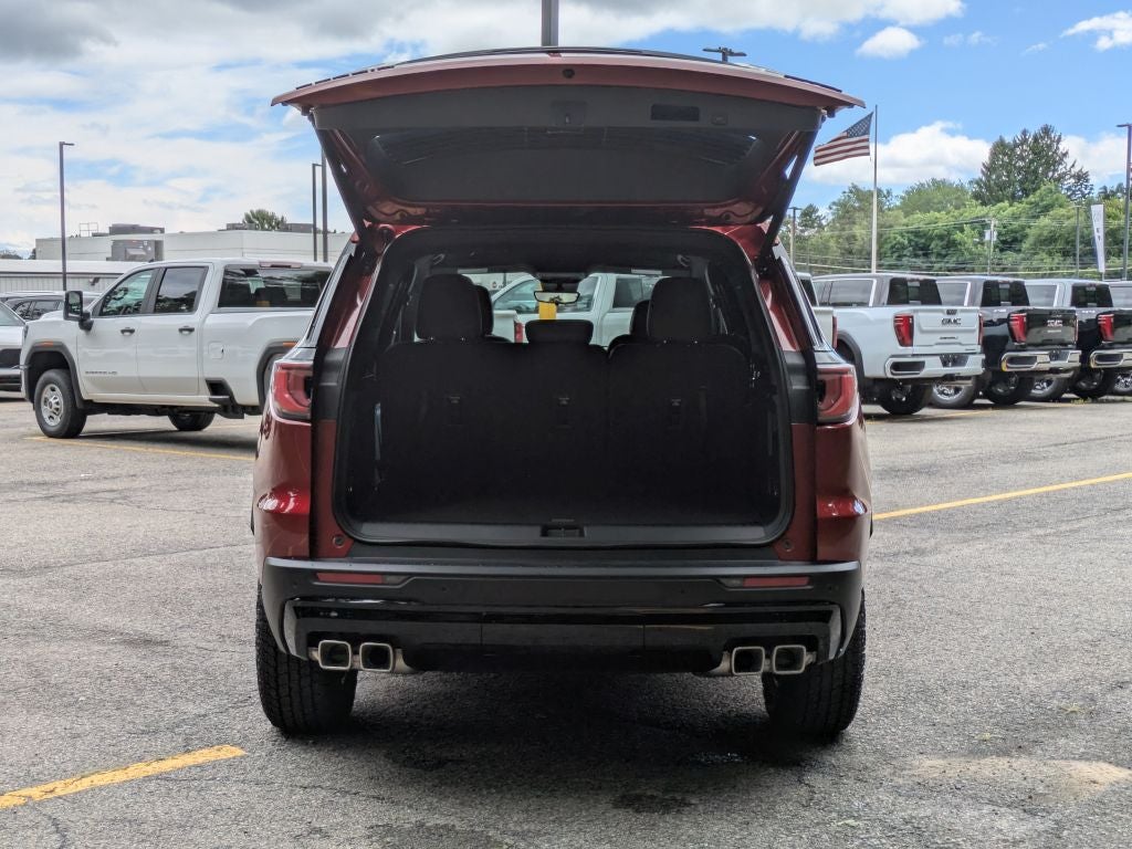 2026 GMC Acadia AWD AT4