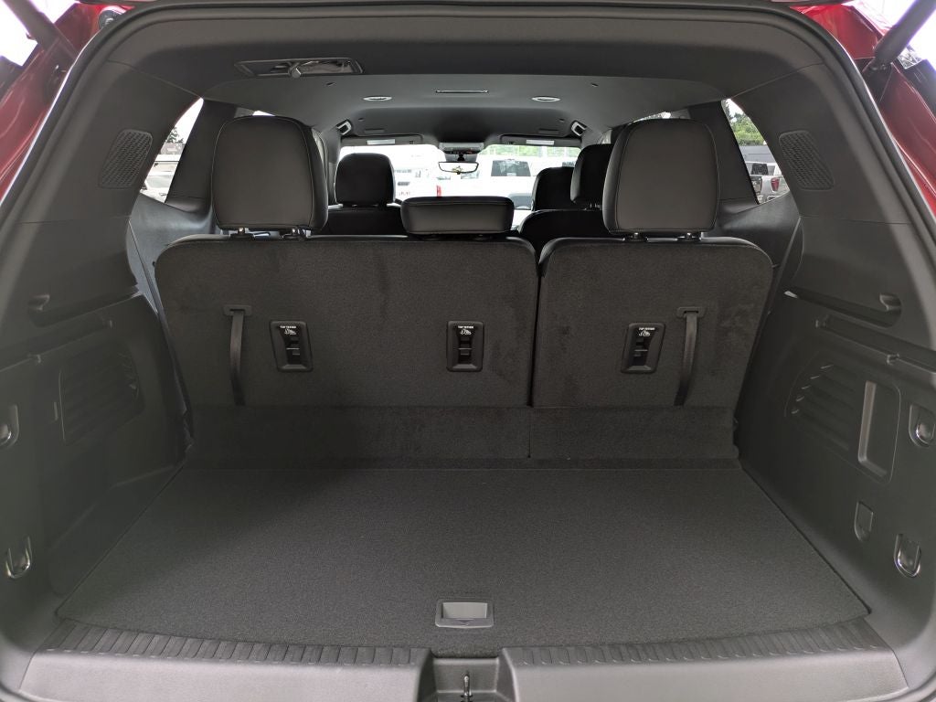2026 GMC Acadia AWD AT4