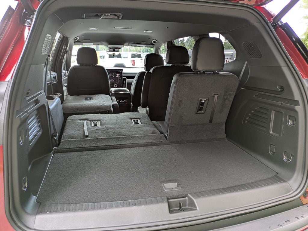 2026 GMC Acadia AWD AT4