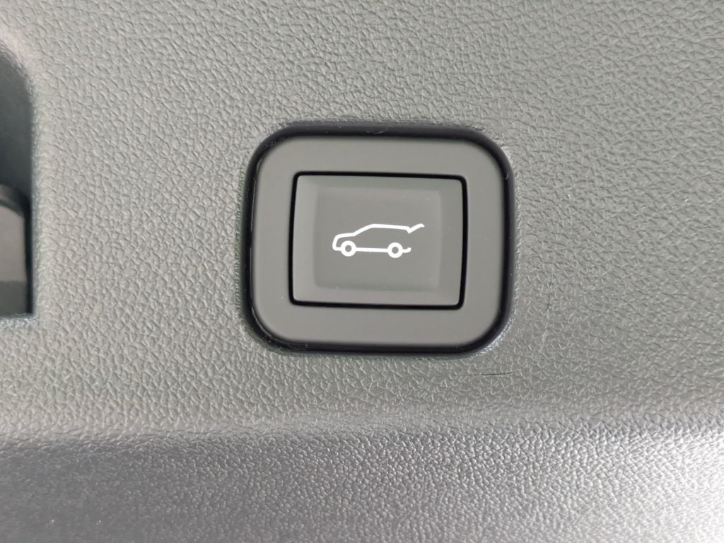 2026 GMC Acadia AWD AT4