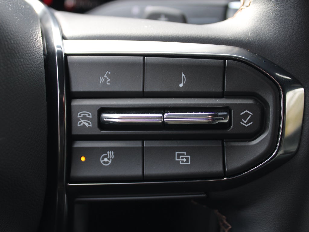 2025 GMC Acadia AWD AT4