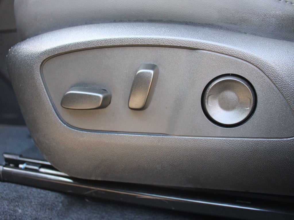 2025 GMC Acadia AWD AT4