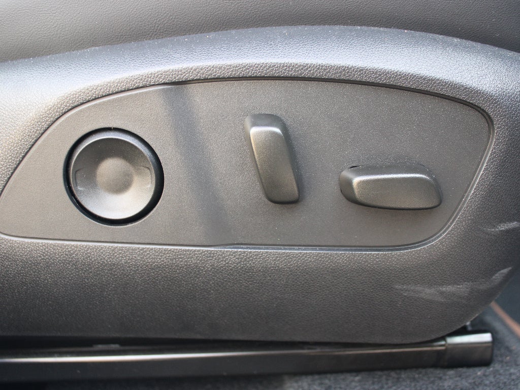 2025 GMC Acadia AWD AT4