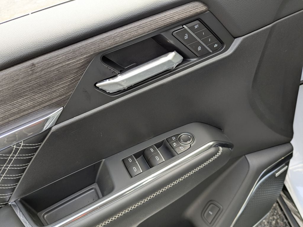 2026 GMC Acadia AWD Denali