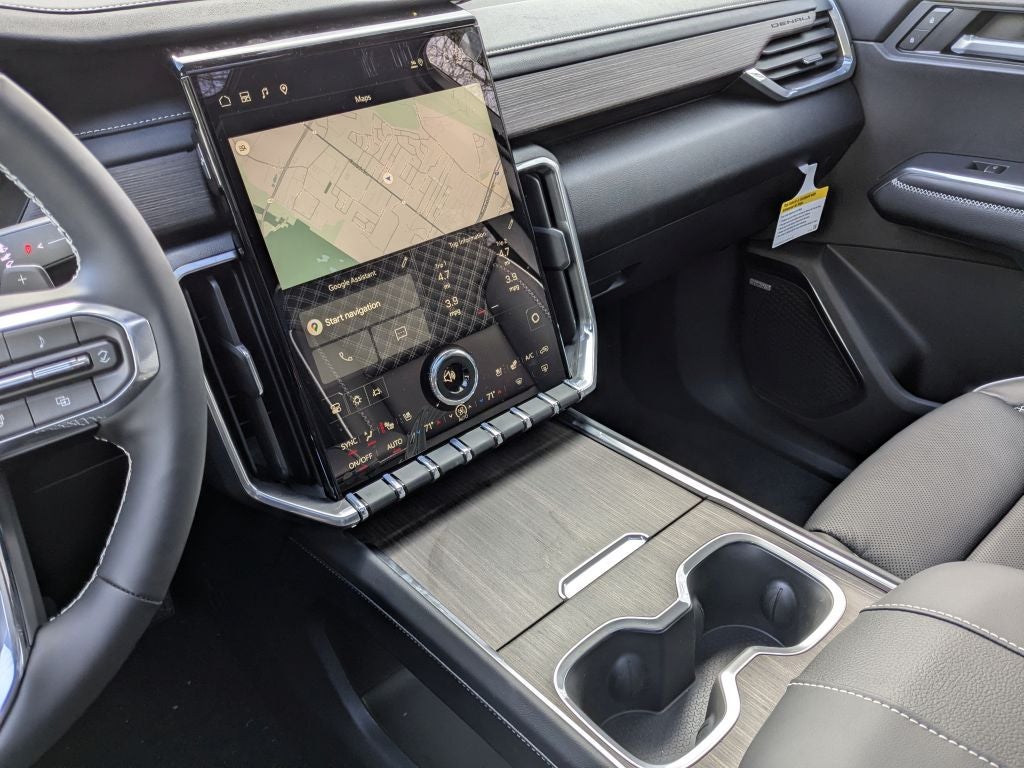 2026 GMC Acadia AWD Denali