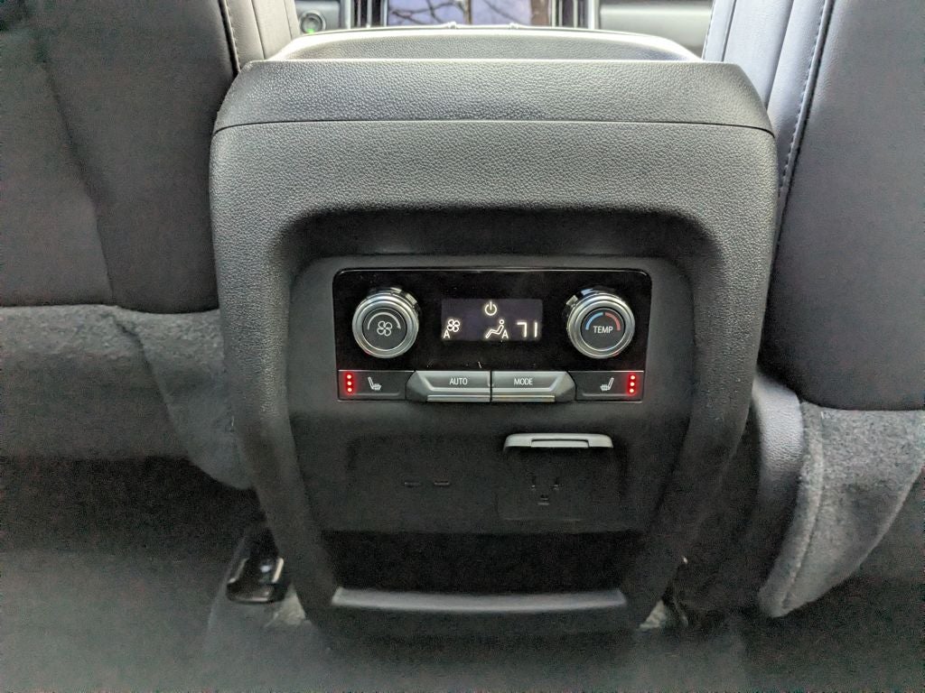 2026 GMC Acadia AWD Denali