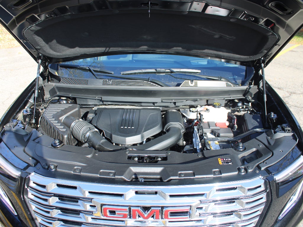 2026 GMC Acadia AWD Denali