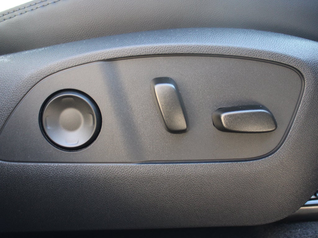 2026 GMC Acadia AWD Denali