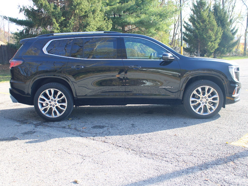 2026 GMC Acadia AWD Denali