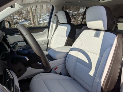 2026 GMC Acadia AWD Denali