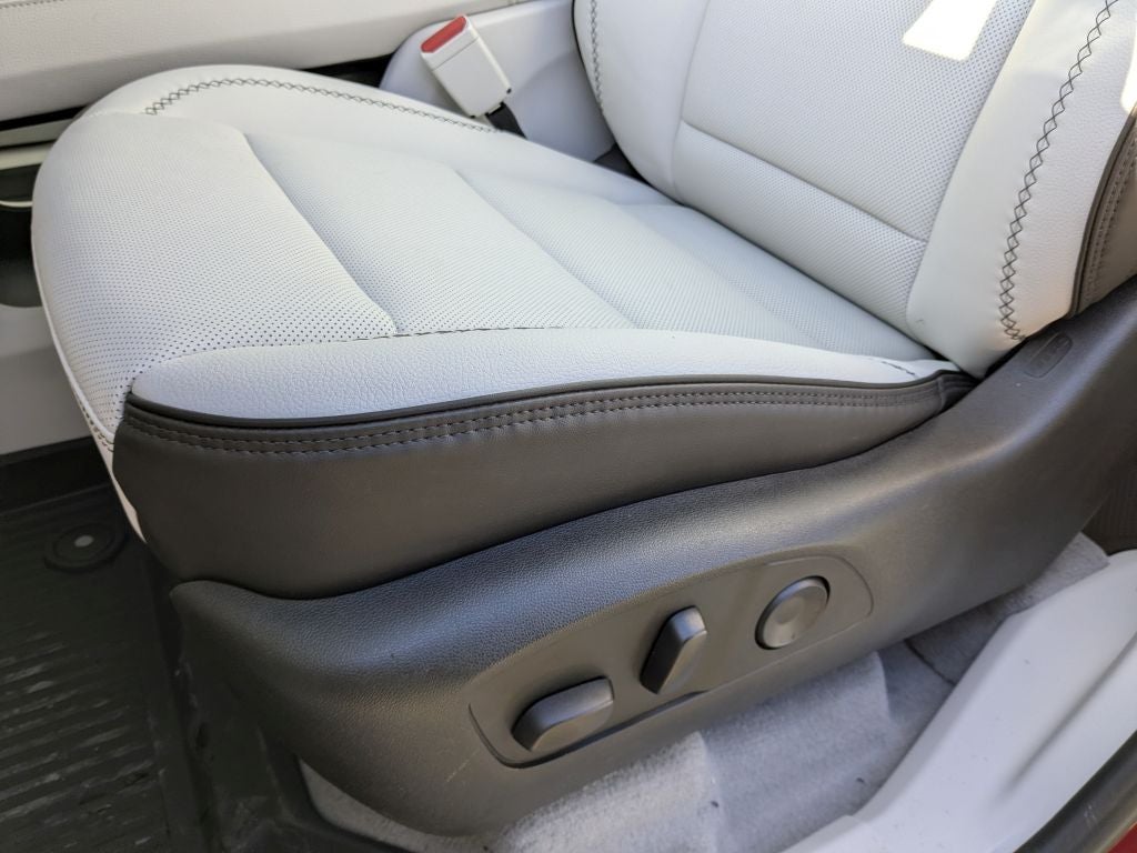 2026 GMC Acadia AWD Denali