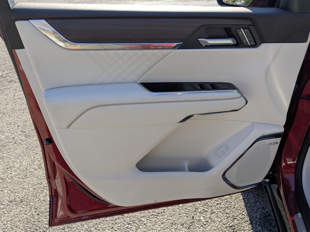 2026 GMC Acadia AWD Denali