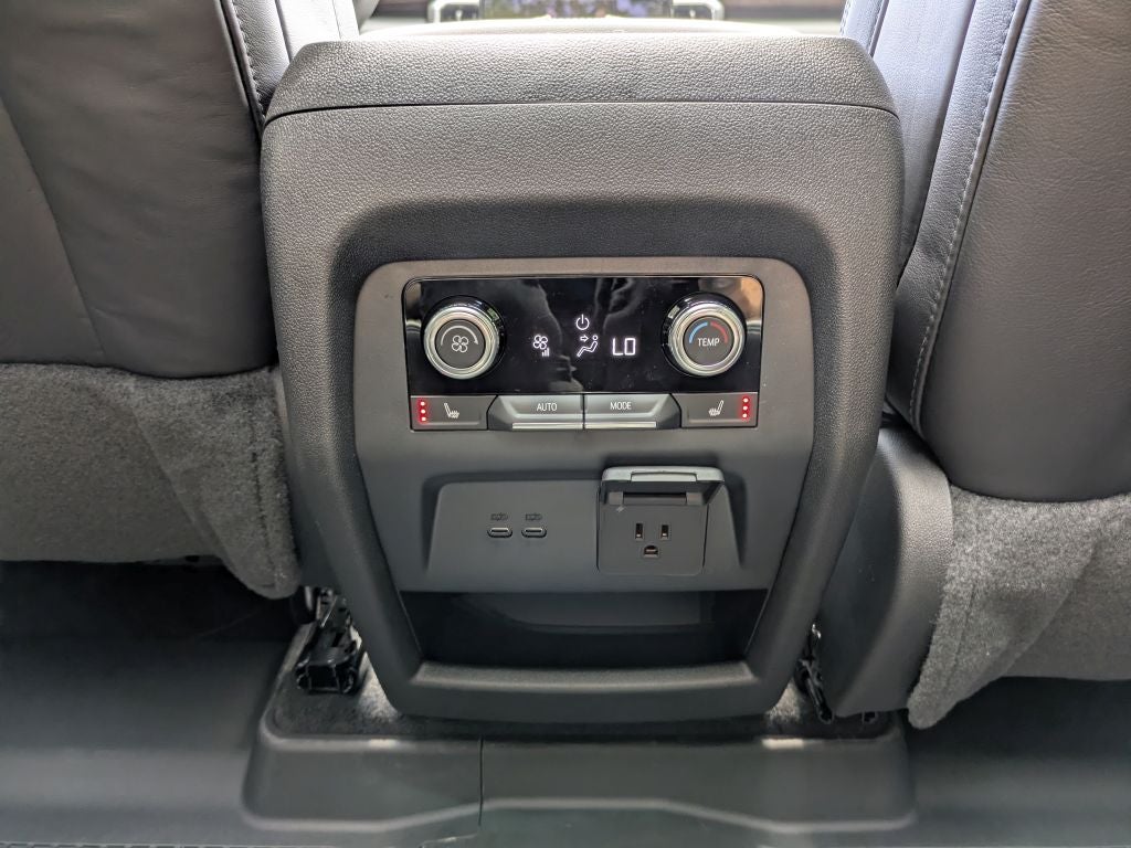2026 GMC Acadia AWD Denali Ultimate