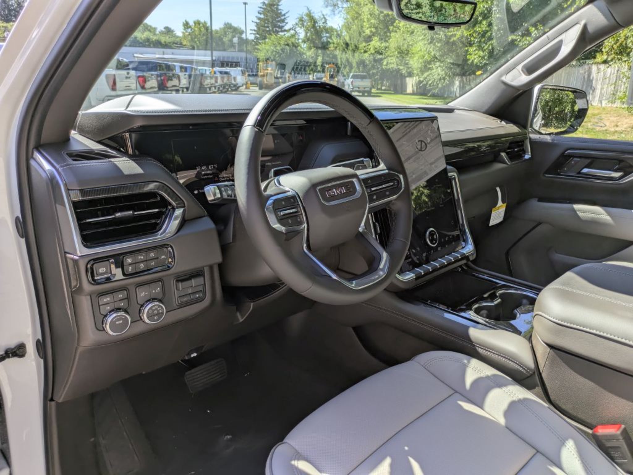 2027 GMC Yukon 1500 Elevation