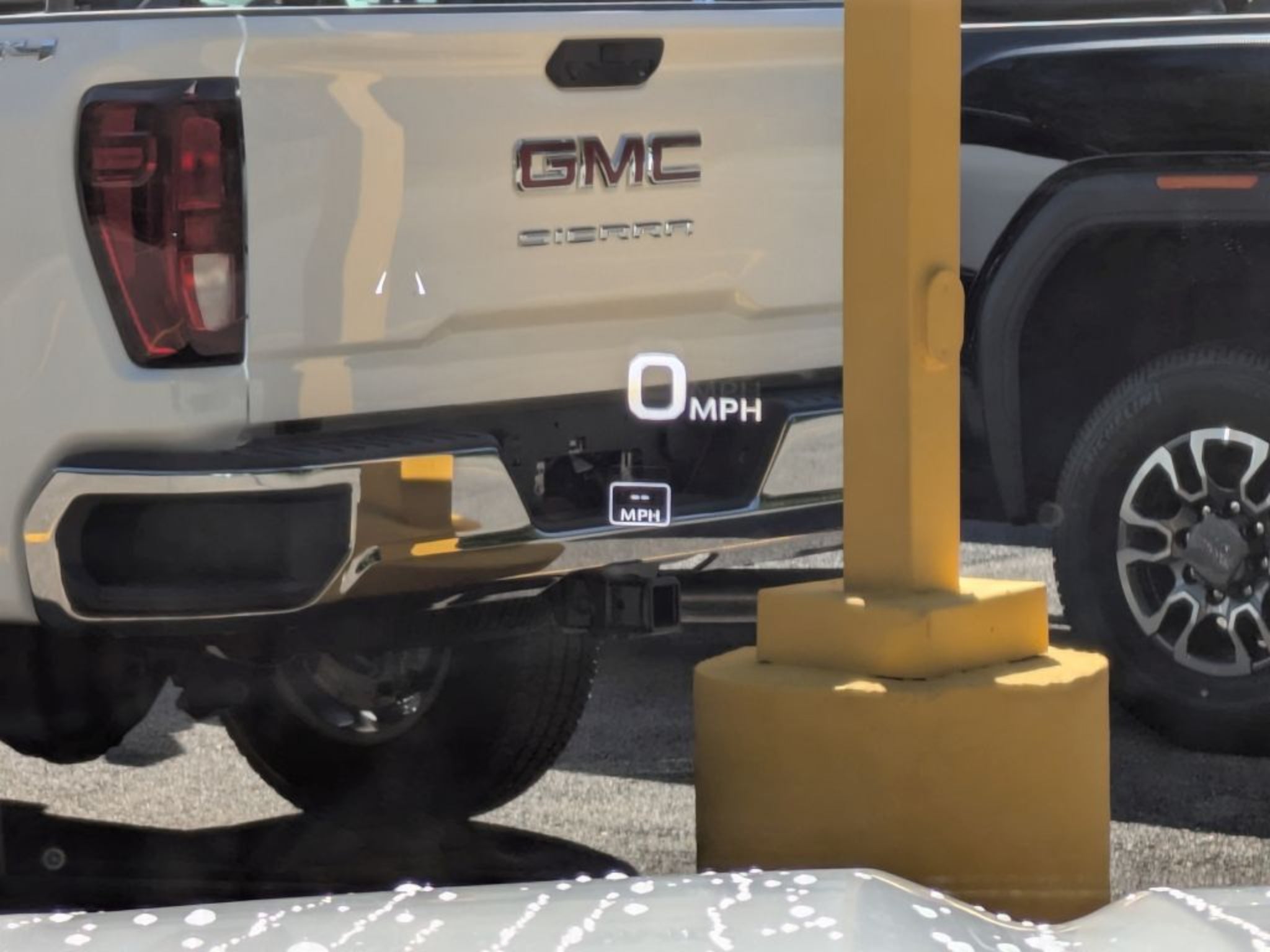 2027 GMC Yukon 1500 Elevation