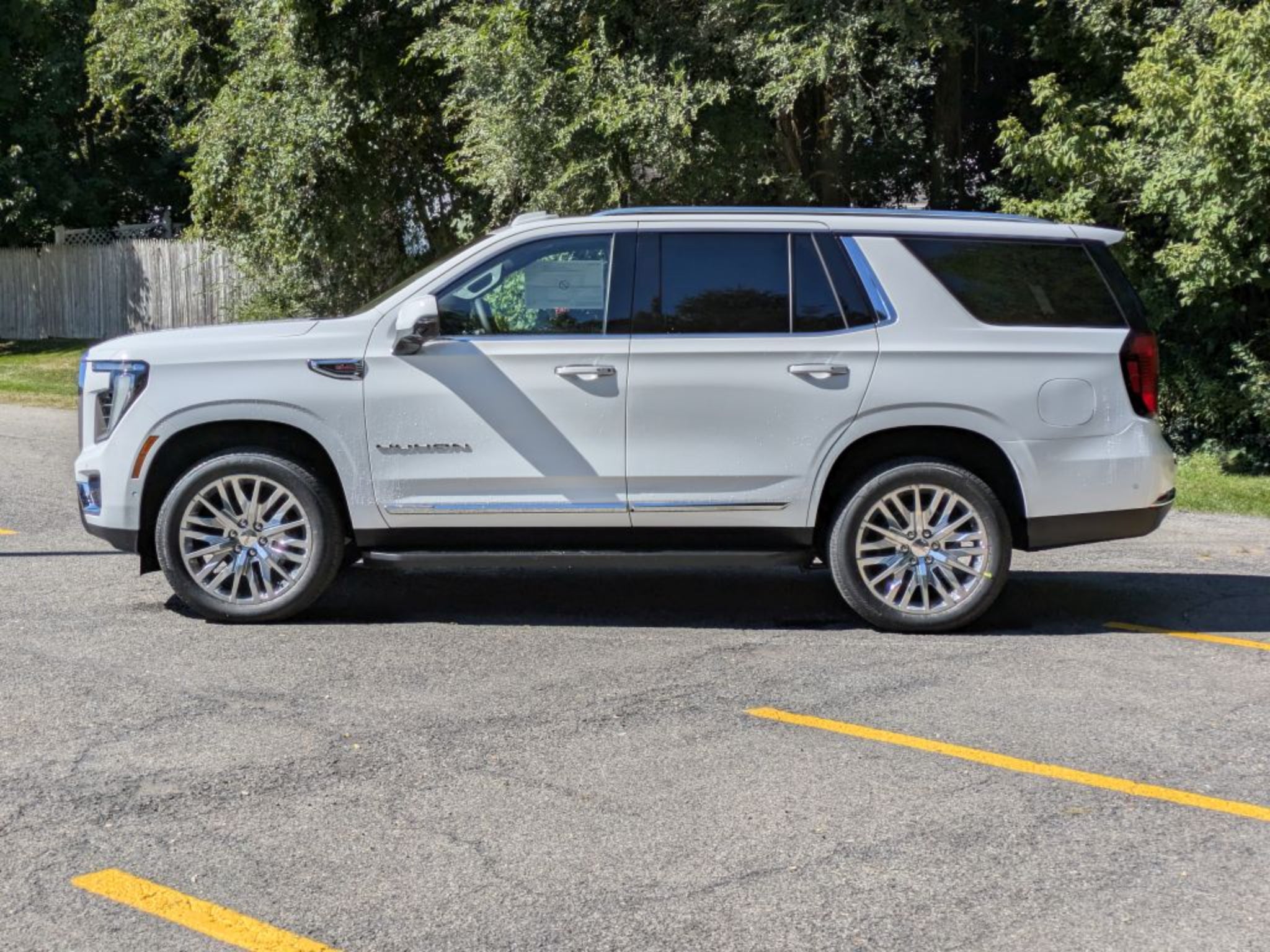 2027 GMC Yukon 1500 Elevation