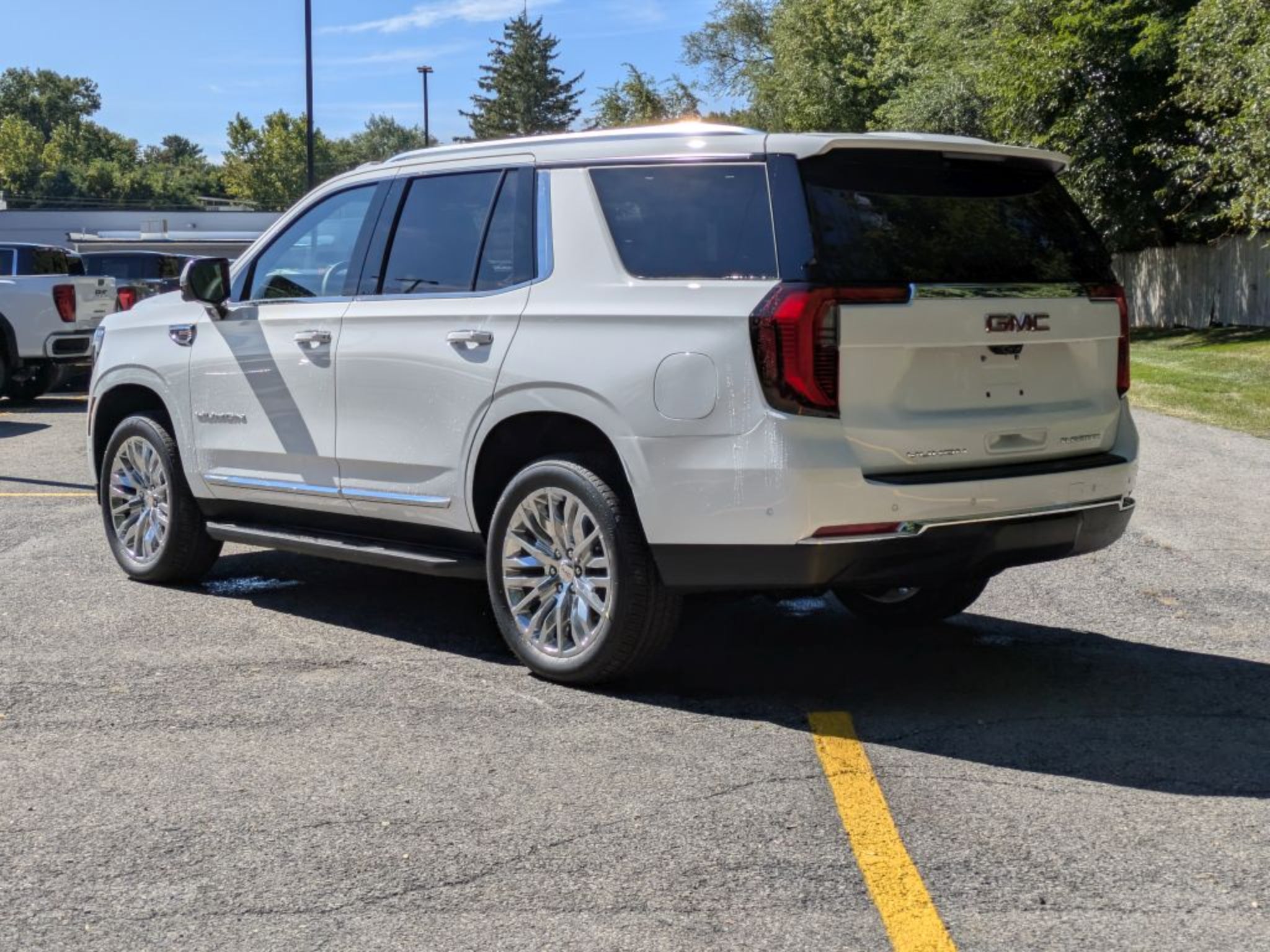 2027 GMC Yukon 1500 Elevation