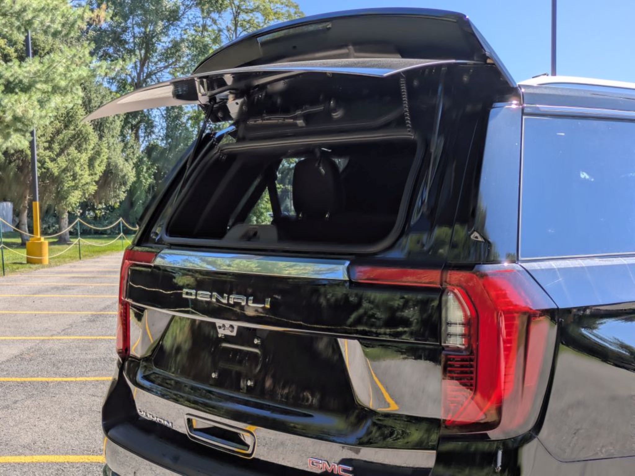 2027 GMC Yukon Denali