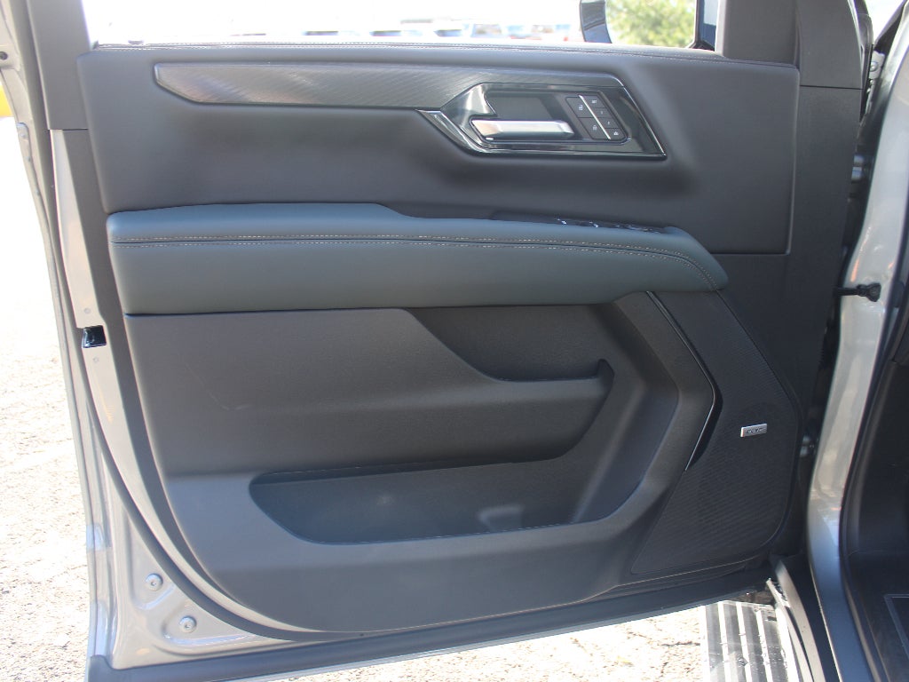 2025 GMC Yukon XL AT4