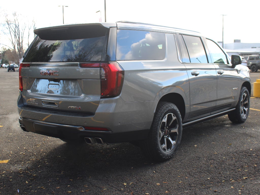 2025 GMC Yukon XL AT4