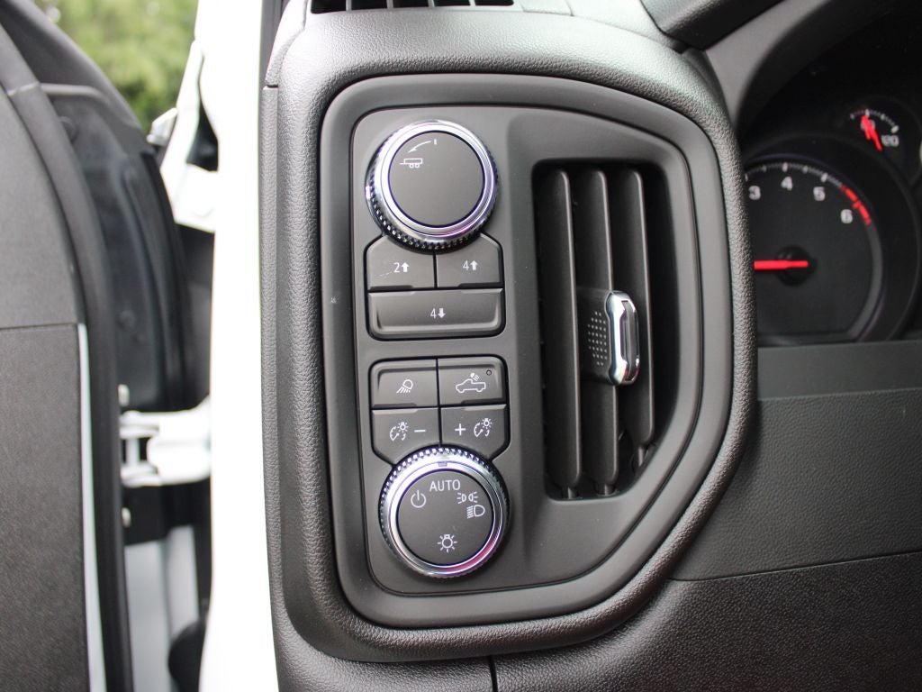 2025 GMC Sierra 3500 Pro