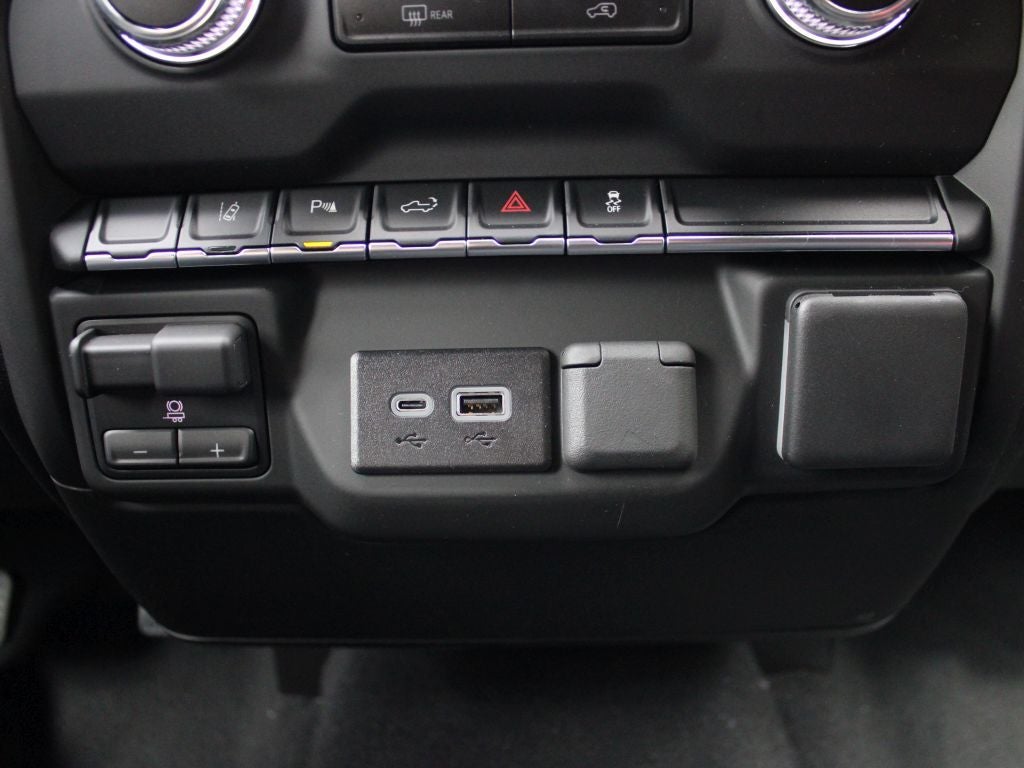 2025 GMC Sierra 3500 Pro