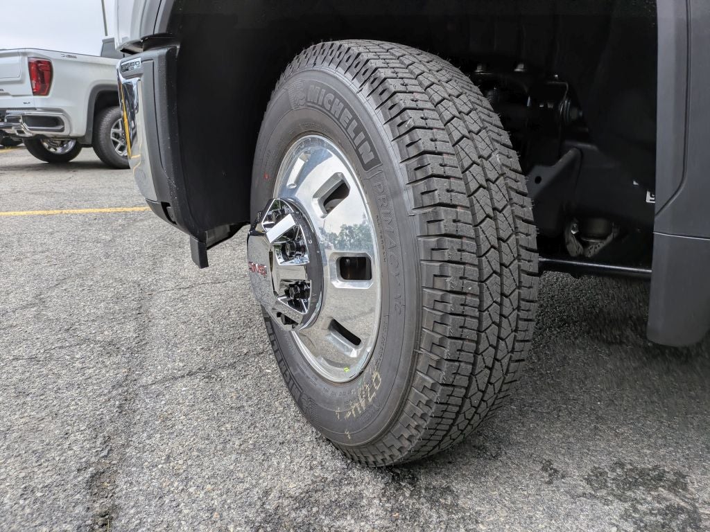 2026 GMC Sierra 3500 SLE