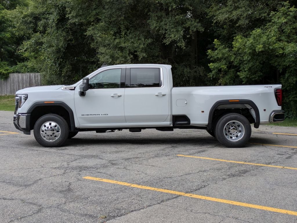 2026 GMC Sierra 3500 SLE
