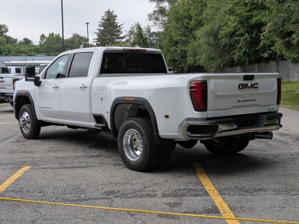 2026 GMC Sierra 3500 SLE