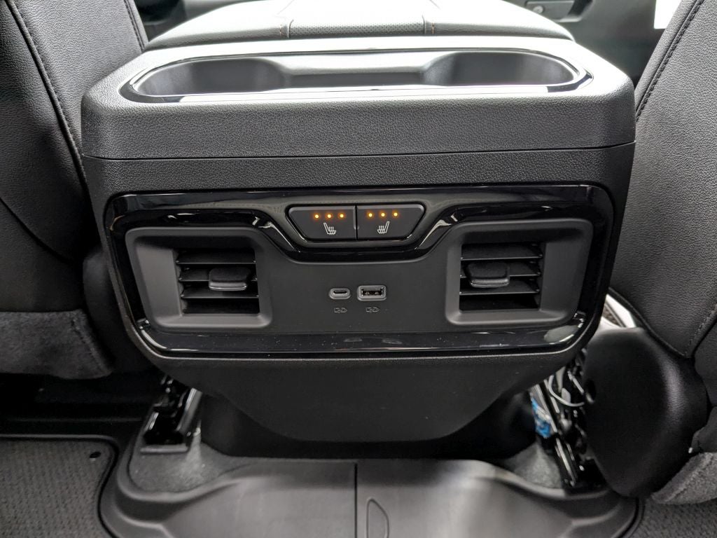 2026 GMC Sierra 3500 AT4