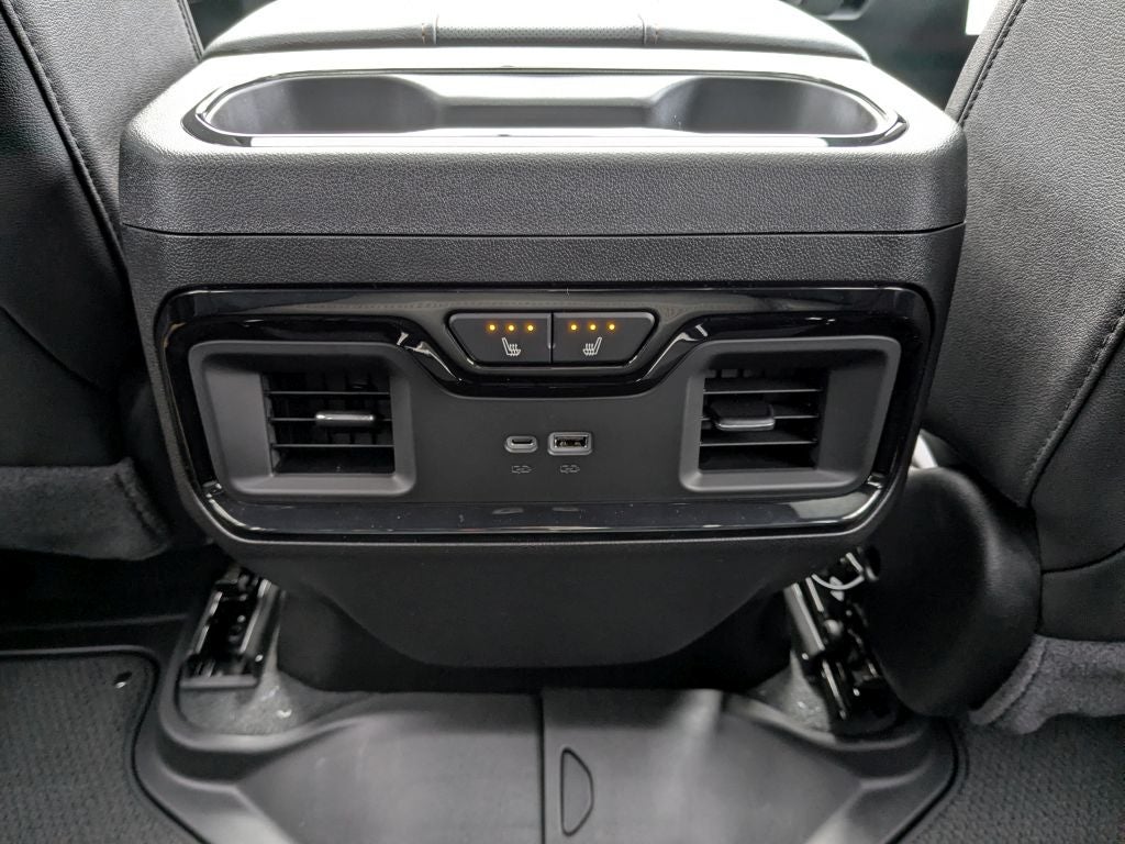 2026 GMC Sierra 3500 AT4