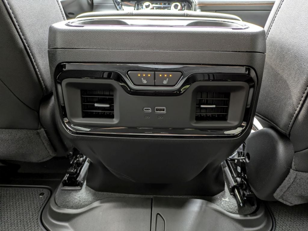 2026 GMC Sierra 3500 AT4