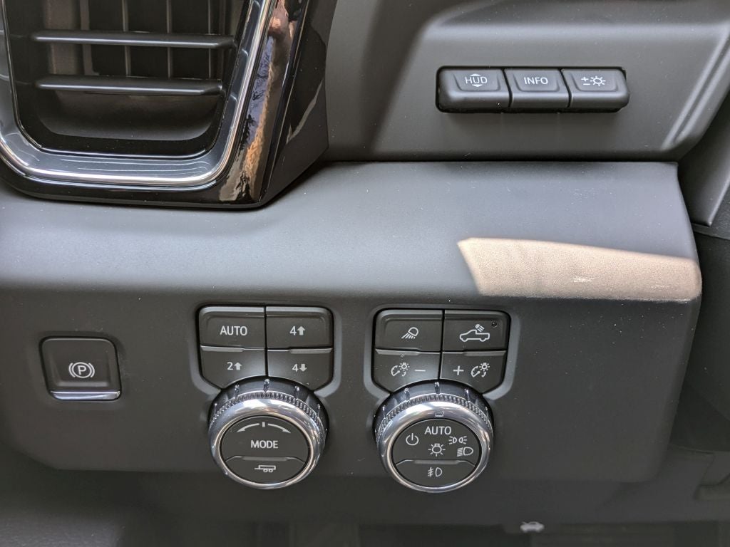2026 GMC Sierra 3500 Denali