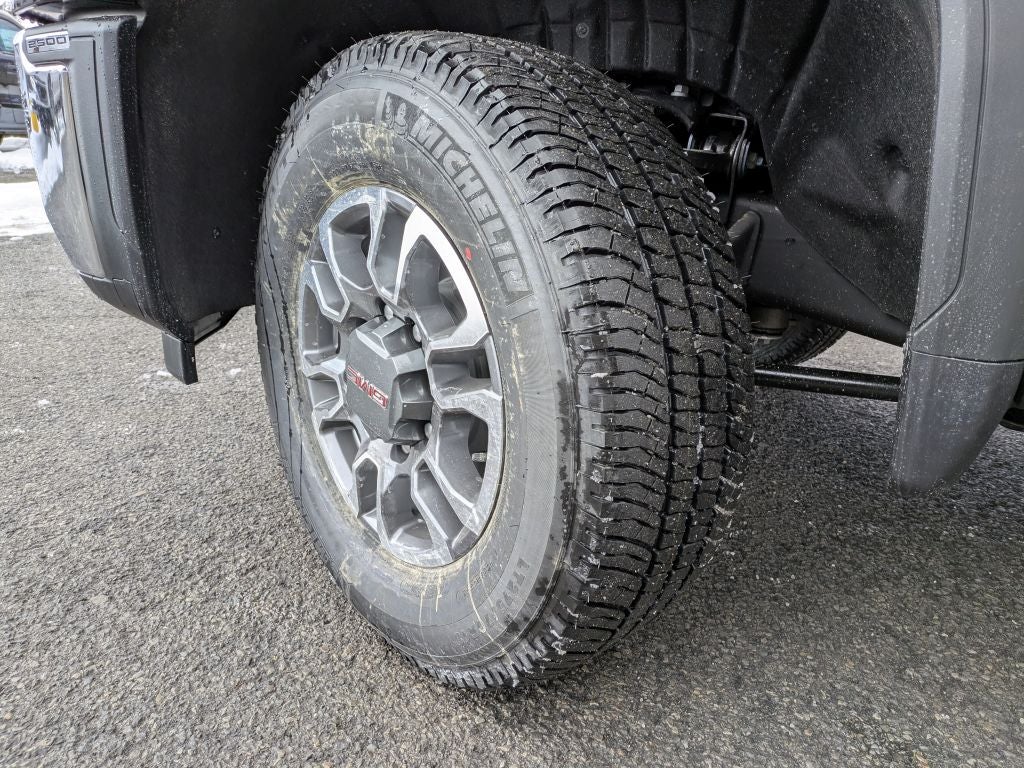 2026 GMC Sierra 2500 SLE