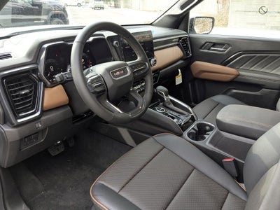 2025 GMC Canyon 4WD AT4