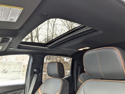 2025 GMC Canyon 4WD AT4