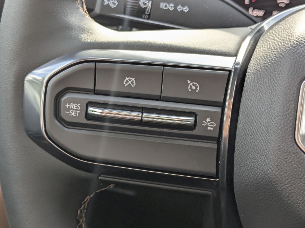 2025 GMC Canyon 4WD AT4