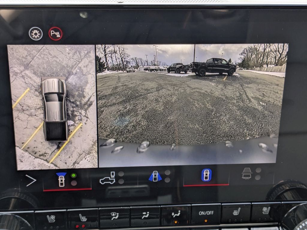 2025 GMC Canyon 4WD AT4