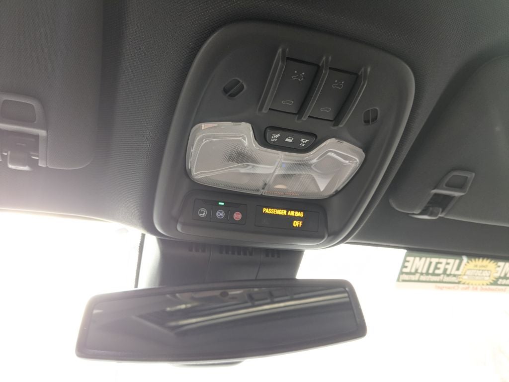 2025 GMC Canyon 4WD AT4