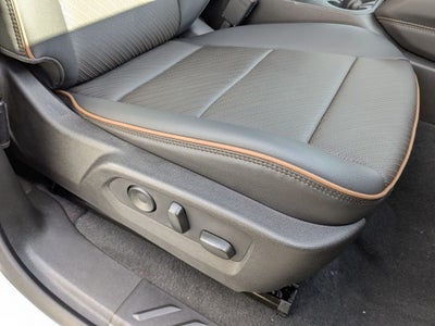 2025 GMC Canyon 4WD AT4