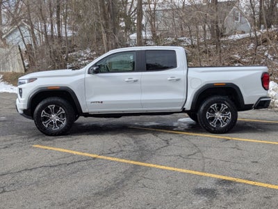 2025 GMC Canyon 4WD AT4