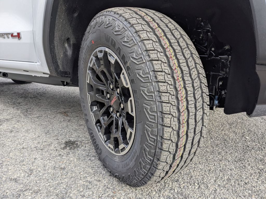 2026 GMC Canyon 4WD AT4