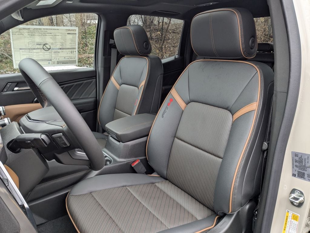 2026 GMC Canyon 4WD AT4