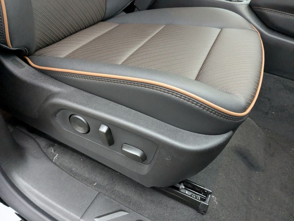 2026 GMC Canyon 4WD AT4