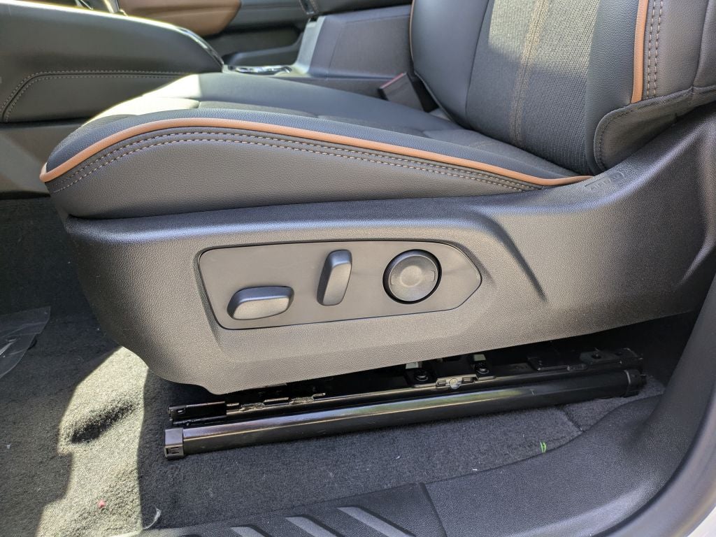 2026 GMC Canyon 4WD AT4