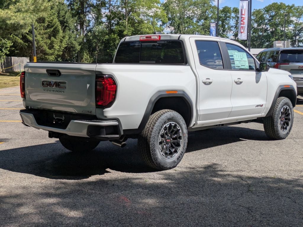 2026 GMC Canyon 4WD AT4